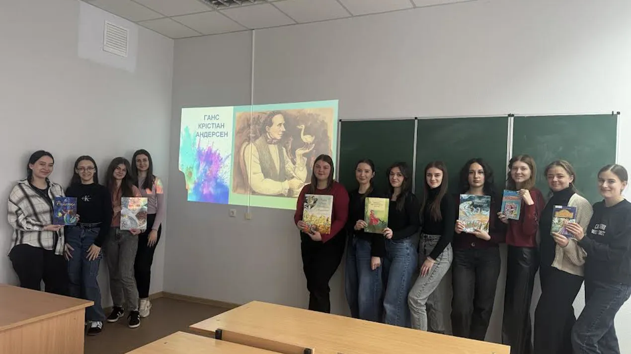 Екскурсія до світу дитячої книги!